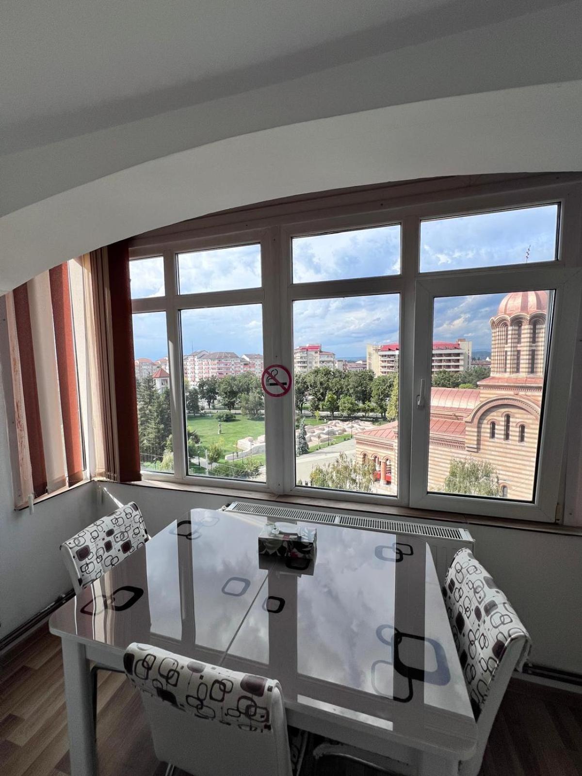 Chindia Apartament Targoviste Exterior foto